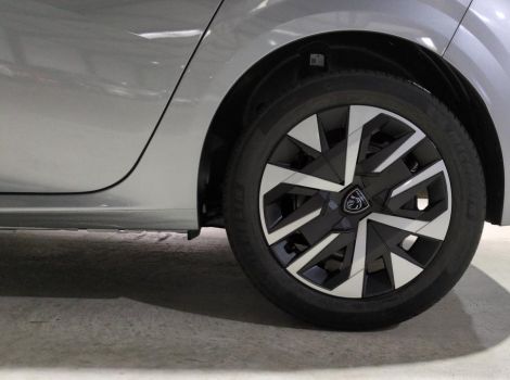 Peugeot 208 HYBRID 110 BVA E-DCS6 STYLE