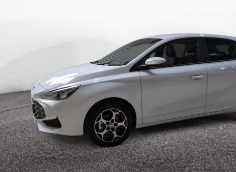 MG MG3 1.5 L HYBRIDAVEC 195 CH BVA LUXURY