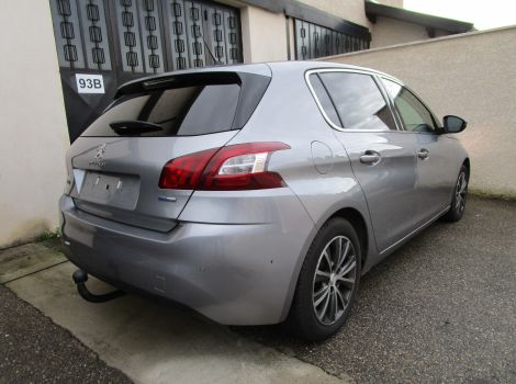 Peugeot 308 110 CH ALLURE GPS AVEC RADARS AVANT/ARRIERE ET CAMERA DE RECUL