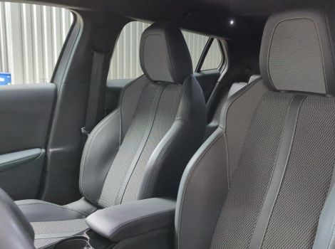 Peugeot 2008 HYBRID 145 BVA E-DCS6 GT