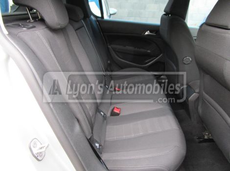 Peugeot 308 1.6 BLUE HDI 100 CH ALLURE GPS