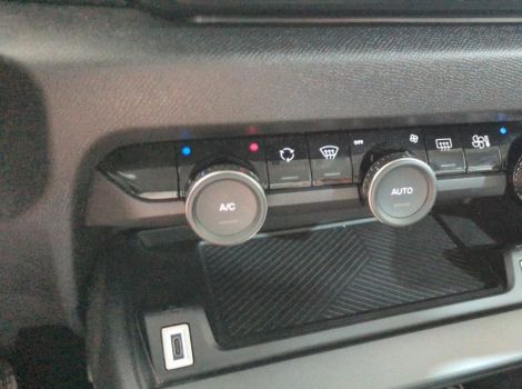 Citroën C4 HYBRIDE 145 CH BVA E-DCS6 PLUS AVEC CAMERA DE RECUL ET NAVI