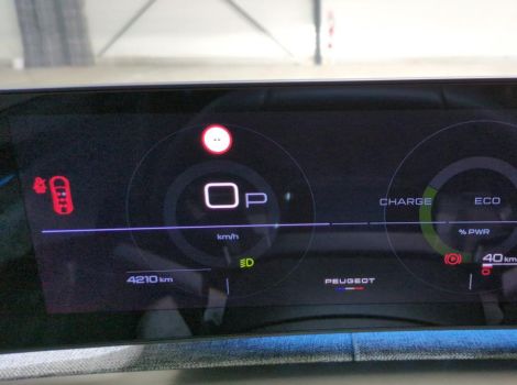 Peugeot 5008 HYBRID 145 CH BVA E-DCS6 7PL GT