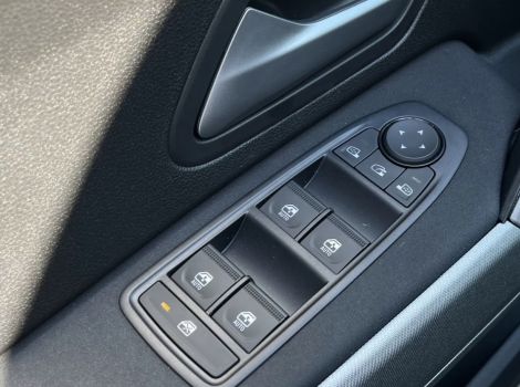 Dacia BIGSTER 155 CH HYBRID JOURNEY AVEC PACK HIVER ACCES MAIN LIBRE PACK PARKING JA19 ET HAYON ELECTRIQUE