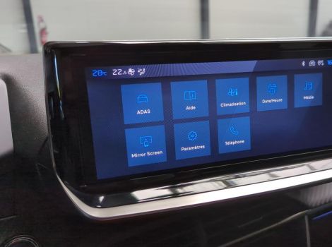 Peugeot 2008 HYBRID 145 BVA E-DCS6 GT