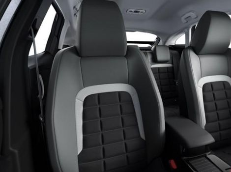 Citroën C4 HYBRIDE 145 CH E-DCS6 BVA PLUS AVEC CAMERA DE RECUL ET NAVI