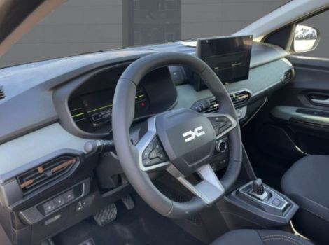 Dacia SANDERO STEPWAY ECO-G 120 CH AUTO EXTREME AVEC CLIM AUTO PACK NAVIGATION PACK CONDUIT ET PACK HIVER