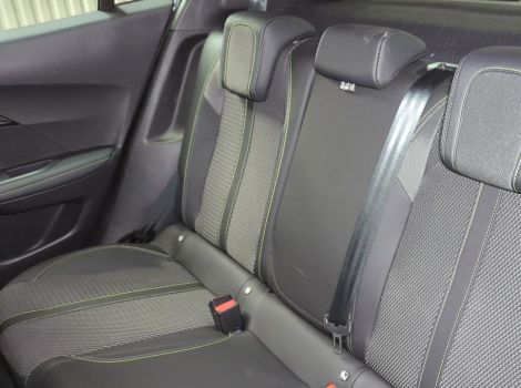 Peugeot 2008 HYBRID 145 BVA E-DCS6 GT