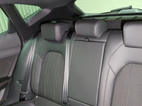 Cupra FORMENTOR 1.5 ETSI HYBRID 150 BVA DSG7 V AVEC JANTES 18 ET TOIT PANO