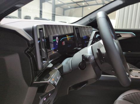 Renault AUSTRAL NOUVEAU FULL HYBRID E-TECH 200 CH BVA ESPRIT ALPINE AVEC PACK PARKING 360 ET PARE-BRISE CHAUFFANT
