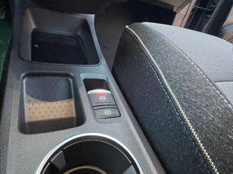 Renault CAPTUR 4 MILD HYBRID 140 CH EDC TECHNO AVEC CONSOLE FLOTTANTE SIEGES CHAUFFANTS ET ROUE DE SECOURS