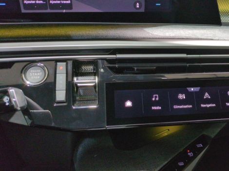 Peugeot 3008 HYBRID 145 BVA E-DCS6 GT AVEC TOIT PANO ET PACK 360 VISION & DRIVE ASSIST