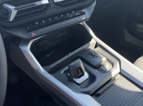 Dacia BIGSTER 155 CH HYBRID JOURNEY AVEC PACK HIVER ACCES MAIN LIBRE PACK PARKING ET HAYON ELECTRIQUE