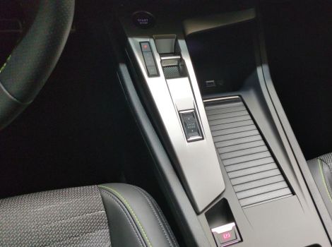 Peugeot 308 NOUVELLE HYBRID 145 BVA E-DCS6 GT AVEC PACK VISION 360 & DRIVE ASSIST PLUS
