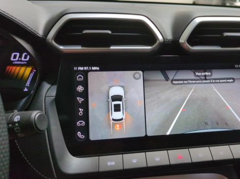 MG ZS 1.5 L HYBRIDAVEC 197 CH BVA LUXURY