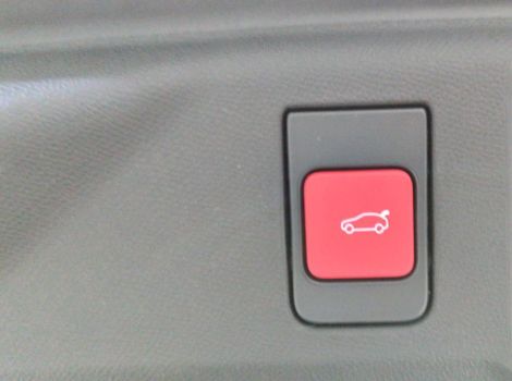 Peugeot 5008 HYBRID 145 BVA E-DCS6 7PL GT
