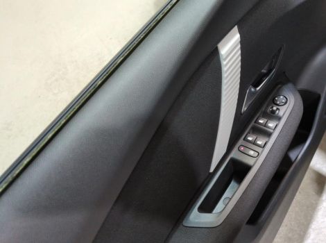 Citroën C4 HYBRIDE 145 CH BVA E-DCS6 PLUS AVEC CAMERA DE RECUL ET NAVI