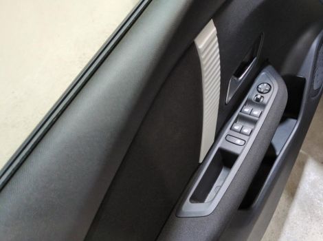 Citroën C4 HYBRIDE 145 CH BVA E-DCS6 PLUS AVEC CAMERA DE RECUL ET NAVI