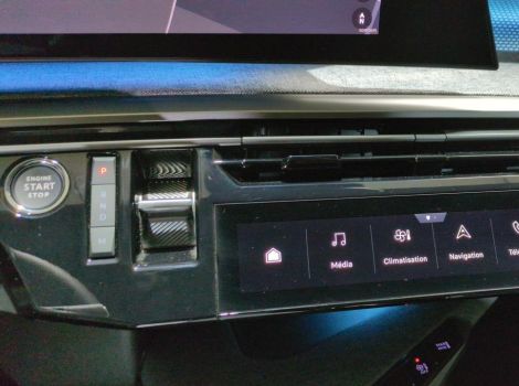 Peugeot 5008 HYBRID 145 CH BVA E-DCS6 7PL GT
