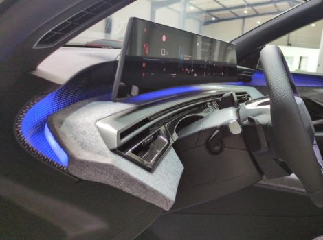 Peugeot 5008 HYBRID 145 BVA E-DCS6 7PL GT