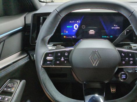 Renault AUSTRAL NOUVEAU FULL HYBRID E-TECH 200 CH BVA ESPRIT ALPINE AVEC PACK PARKING 360 ET PARE-BRISE CHAUFFANT