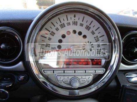 Mini MINI 95 CH SERIE ONE PK SALT BVA AVEC CLIMATISATION AUTOMATIQUE ET RADAR DE RECUL