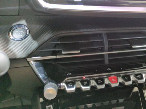 Peugeot 2008 HYBRID 145 BVA E-DCS6 GT AVEC PACK DRIVE ASSIST PLUS ET CAMERA 360