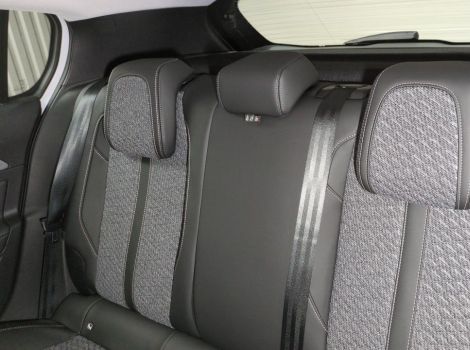 Peugeot 308 NOUVELLE BLUEHDI 130 S&S BVA EAT8 ALLURE AVEC PACK VISION 360