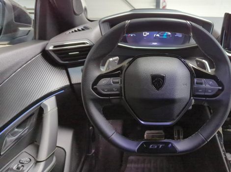 Peugeot 2008 HYBRID 145 BVA E-DCS6 GT