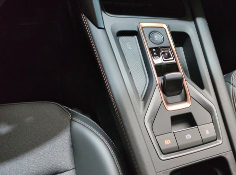 Cupra FORMENTOR 1.5 ETSI HYBRID 150 BVA DSG7 V AVEC JANTES 18 ET TOIT PANO