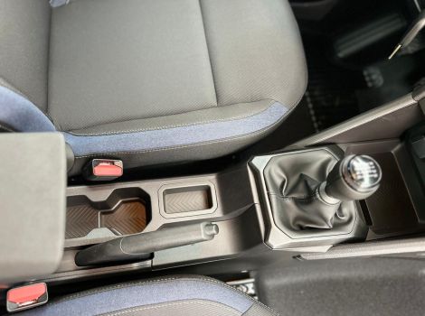 Dacia DUSTER NOUVEAU 4X2 ECO-G 100 CH EXPRESSION AVEC CLIMATISATION CAMERA DE RECUL ET PACK COLD