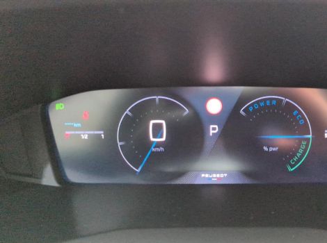 Peugeot 2008 HYBRID 145 BVA E-DCS6 ALLURE SUREQUIPE (NAVI, CAMERA 360, DRIVE ASSIST PLUS, SIEGES CHAUFFANTS)