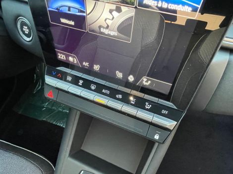 Renault CAPTUR 4 E-TECH FULL HYBRID 160 CH TECHNO AVEC CONSOLE FLOTTANTE PACK HIVER ET ROUE DE SECOURS