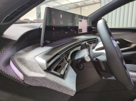 Peugeot 5008 HYBRID 145 BVA E-DCS6 7PL GT